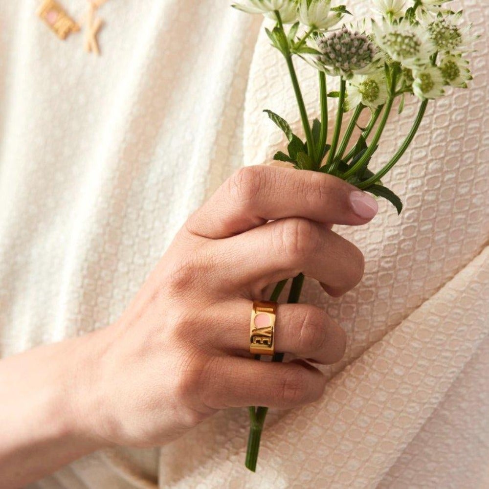 Ring love design hotsell